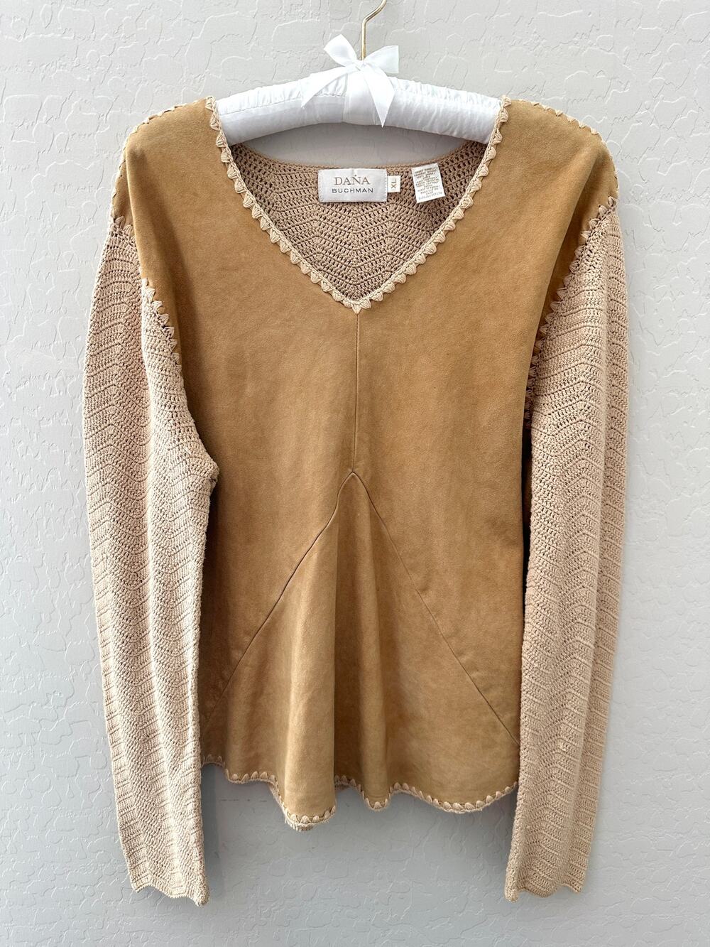 DANA BUCHMAN Tan Suede Boho V-Neck Crochet Trim Sweater Top Western Fall XL
